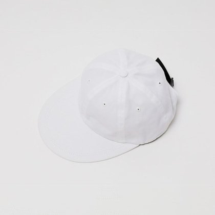White（C07488）